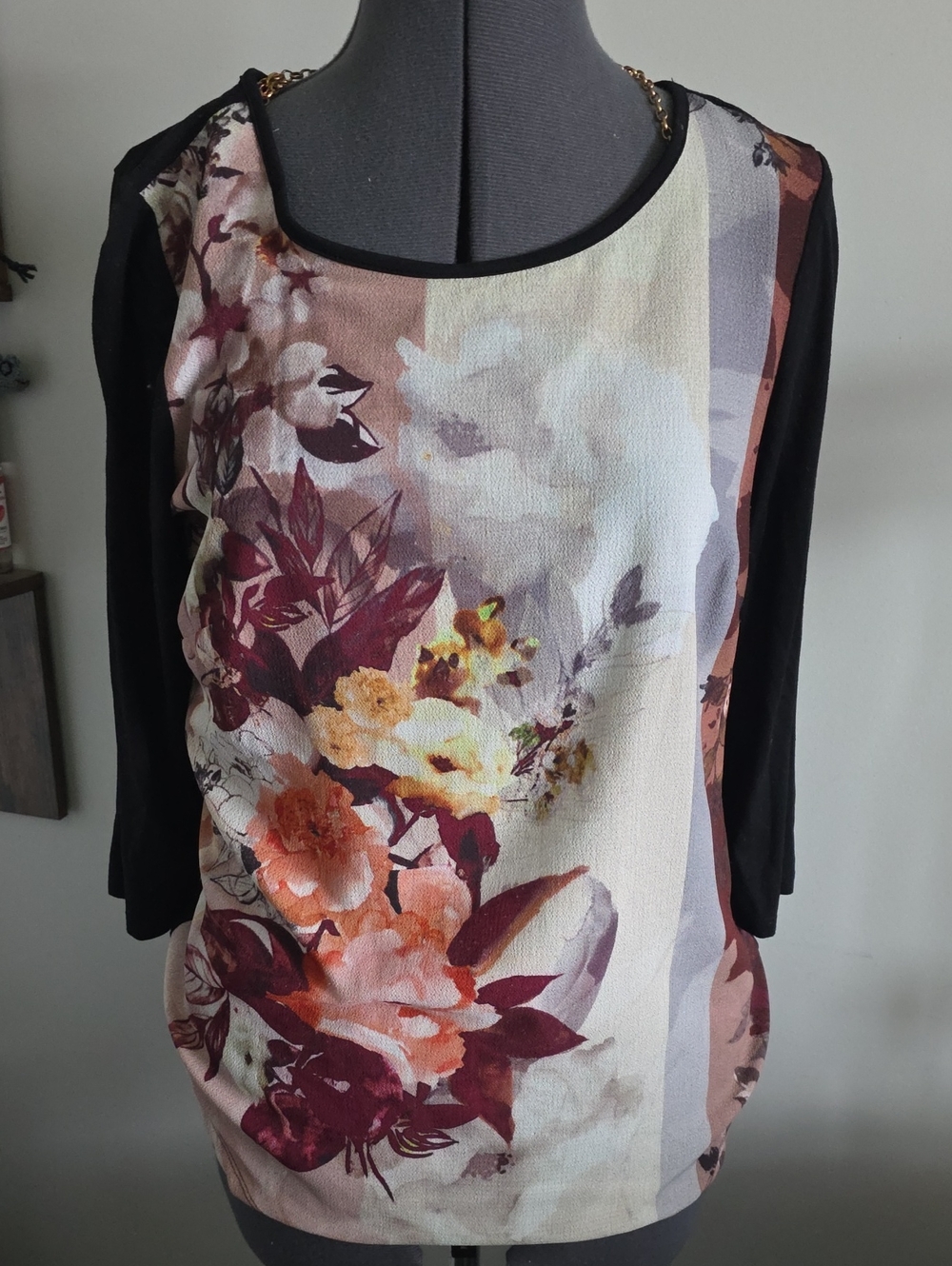 cleo Black Scoop Neck Top